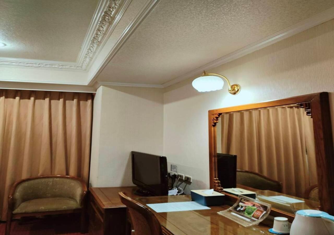 Champion Hotel Taipei Exterior photo
