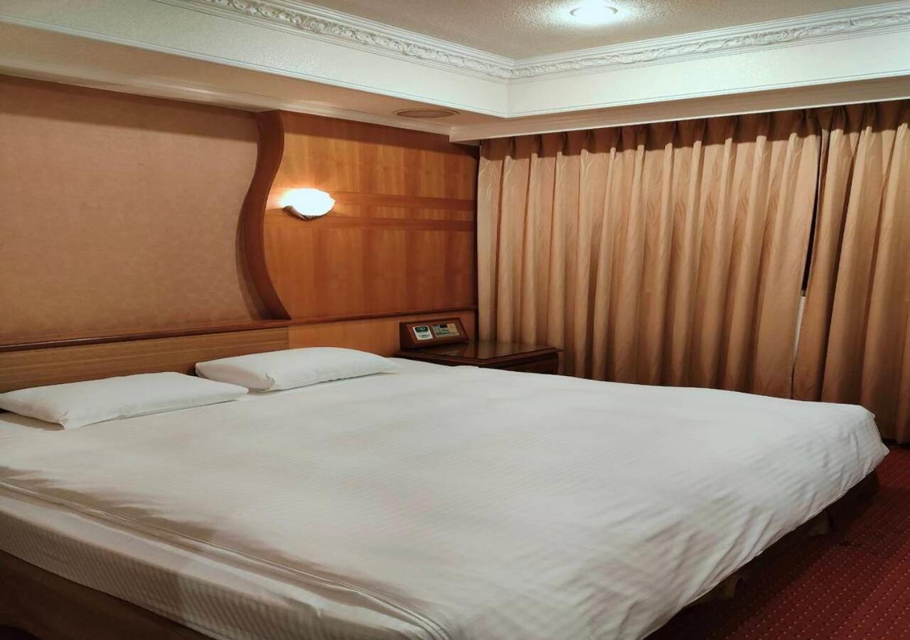 Champion Hotel Taipei Exterior photo